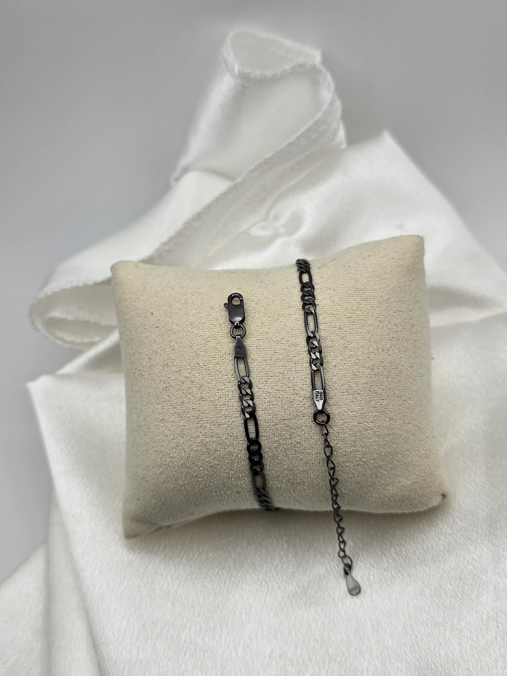 Black Rhodium Over Sterling Silver 925 Figaro Link Anklet